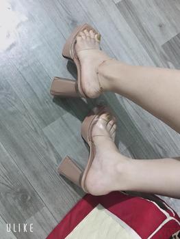 Product Review of (lùi size chân gầy)Dép Guốc nữ 12p -cao gót mũi vuông quay ngang trong mềm đúp trước 3cm. from A**e L**y 0