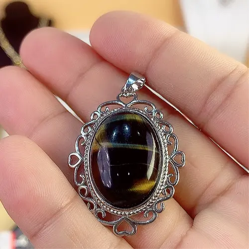 Natural Crystal Necklaces & Pendants