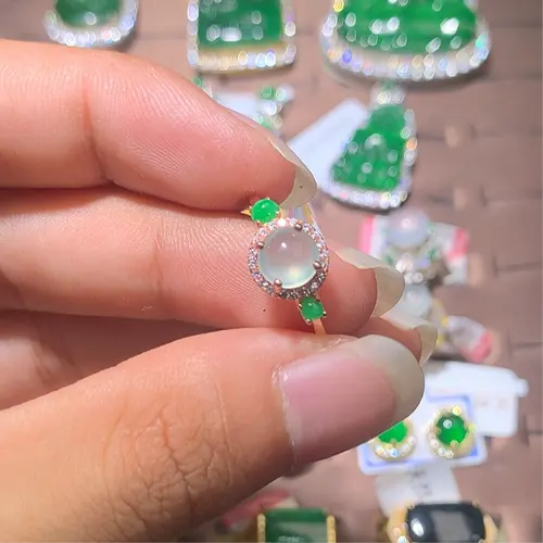 Jade Necklaces & Pendants