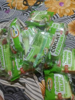 Product Review of Roti Nana Coklat Stroberry Isi 5 Pcs Murah - Promo Ter Strawberry batas - Snack, Hadiah, Maryam Frozen Susu Makanan from 1**Z 1