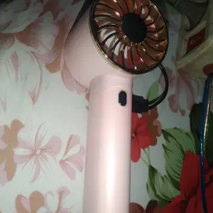 (COD)Bravhom Kipas Angin Mini Portable 3IN1 Aromaterapi 3 Kecepatan Lampu Warna Warni Phone Holder FN16