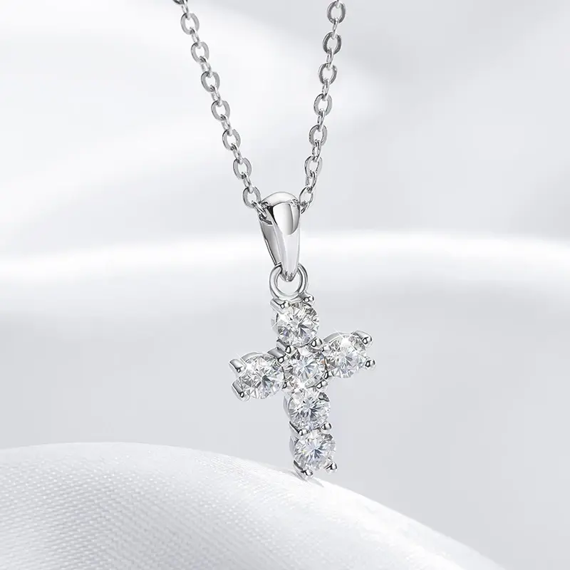 Smyoue D Color 3mm Moissanite Cross Pendant for Women 6p Gemstone Sparkling Simulated Diamond S925 Si er Moissanite Ne lace