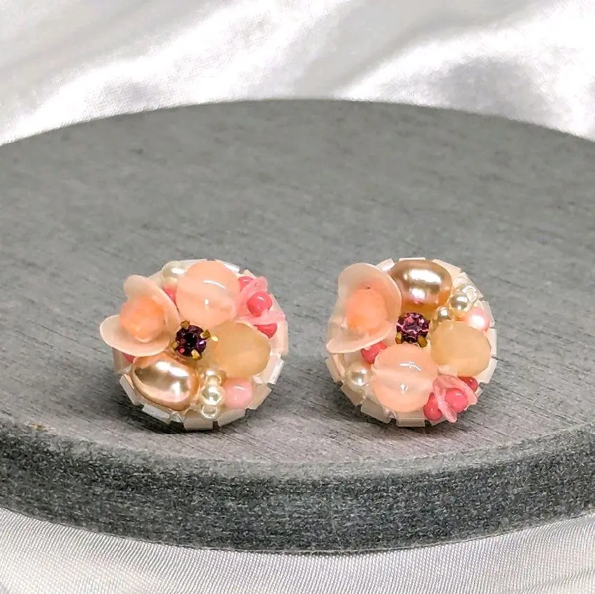 [S925 Earrings] Geranium x Bullseye Salmon (Size: Classic) - Handsewn Sequin Earrings statement jewelry 925 silver