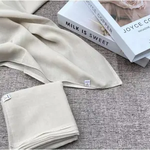 Varisha Hijab Segi Empat Paris Jadul 110cm Anti Meleyot Lembut Bahan Adem Finishing Neci 2sisi dijahit dan 2sisi di pres