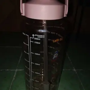 GOLDII - Botol Minum Jumbo 2 Liter Motivasi Transparan Bening BPA FREE