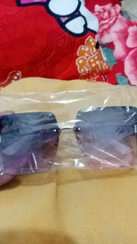 Product Review of TOSERBA Kacamata Warna Gradasi Tanpa Bingkai Oversize Kacamata Gaya Fashion Korea Lensa Hitam Wanita from 💞**g r**a g**💗 0