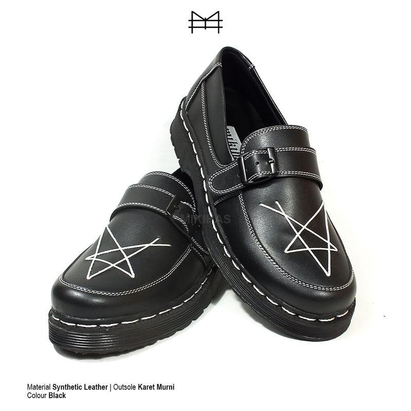 Mikihas R4 - Sepatu Loafers Pria Slip-On Dockmart Bintang Kulit Hitam Sol Karet Flat Shoes Sneakers Kasual penny loafers loafers  style outfit 1