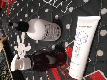 Product Review of Paket 3 Pcs YZKMSKIN Body Wash dan Body Lotion serta Facial Wash - Wajah, Pencerah from N**y 0