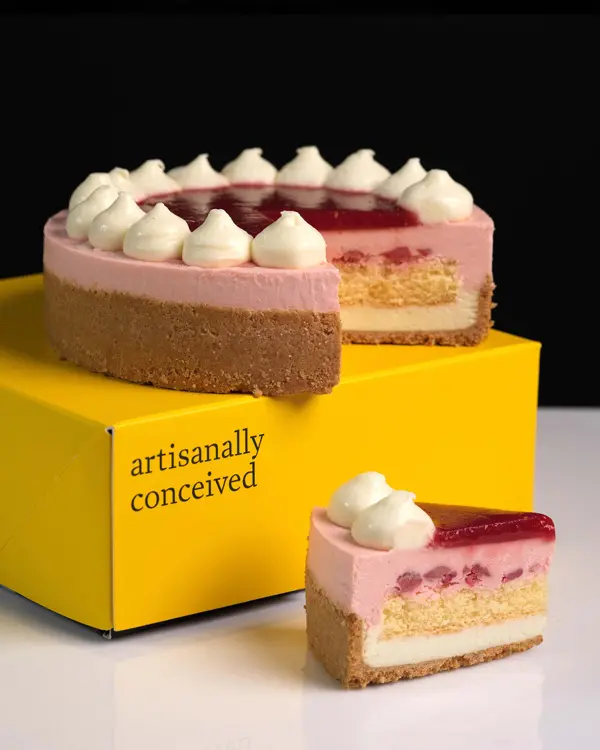 [Cat & the Fiddle] Sweet Strawberry Cheesecake Halal