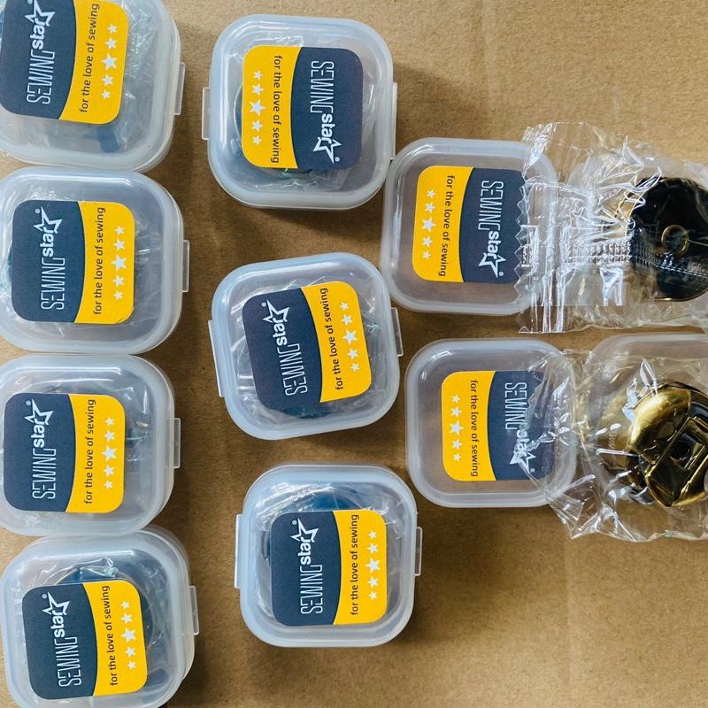  Thuyền vàng có yếm sử dụng cho máy may công nghiệp 1 kim NHỎ đường kính bỏ suốt cao 0.8cm rộng 2cm  