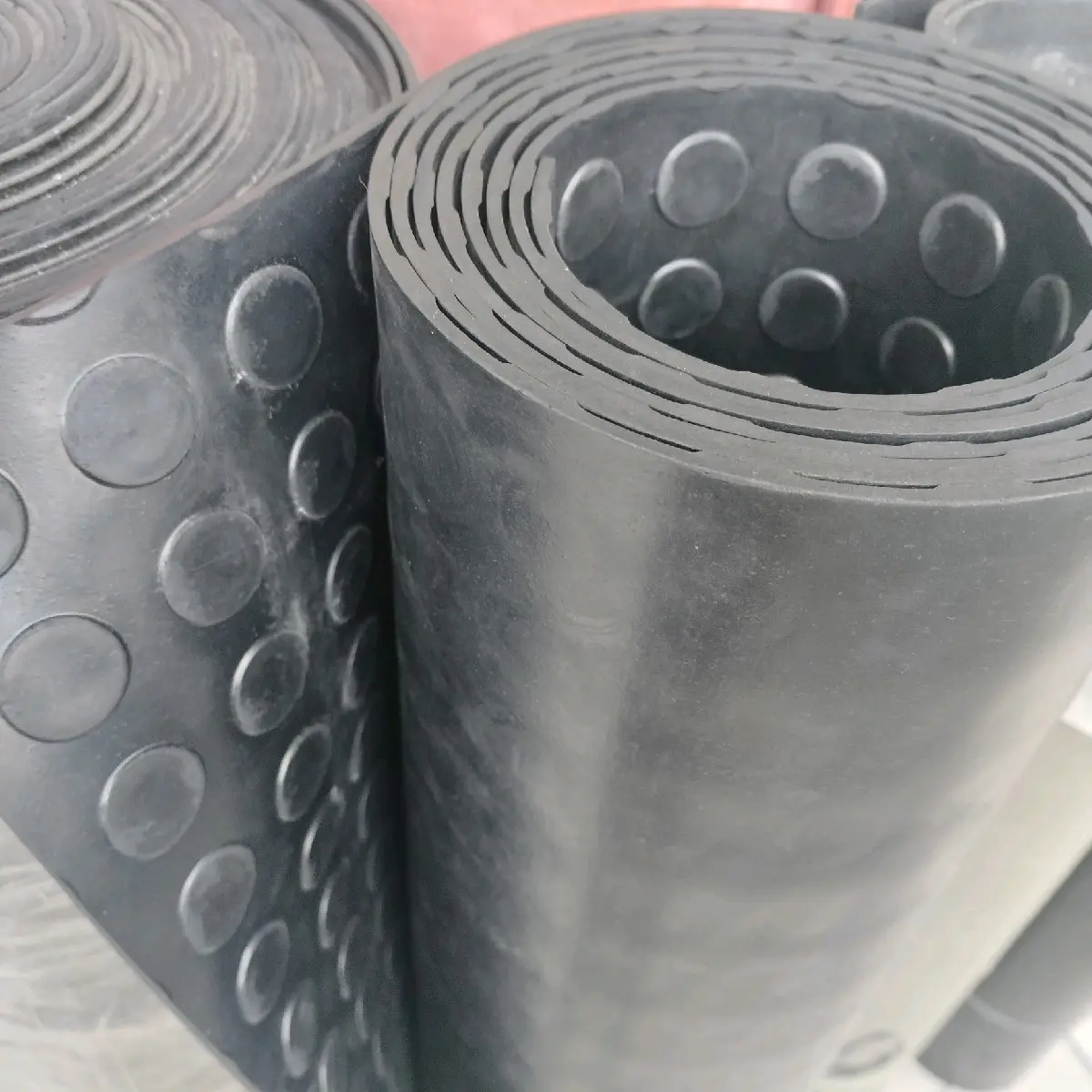 KARPET KARET KOIN 4MM 122CM / METER