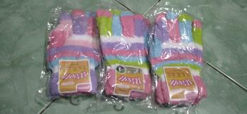 Product Review of Sarung tangan woll bulu lembut / sarung tangan wanita dewasa / sarung tangan motor belang Gloves Gloves from r**i b** m**n 0