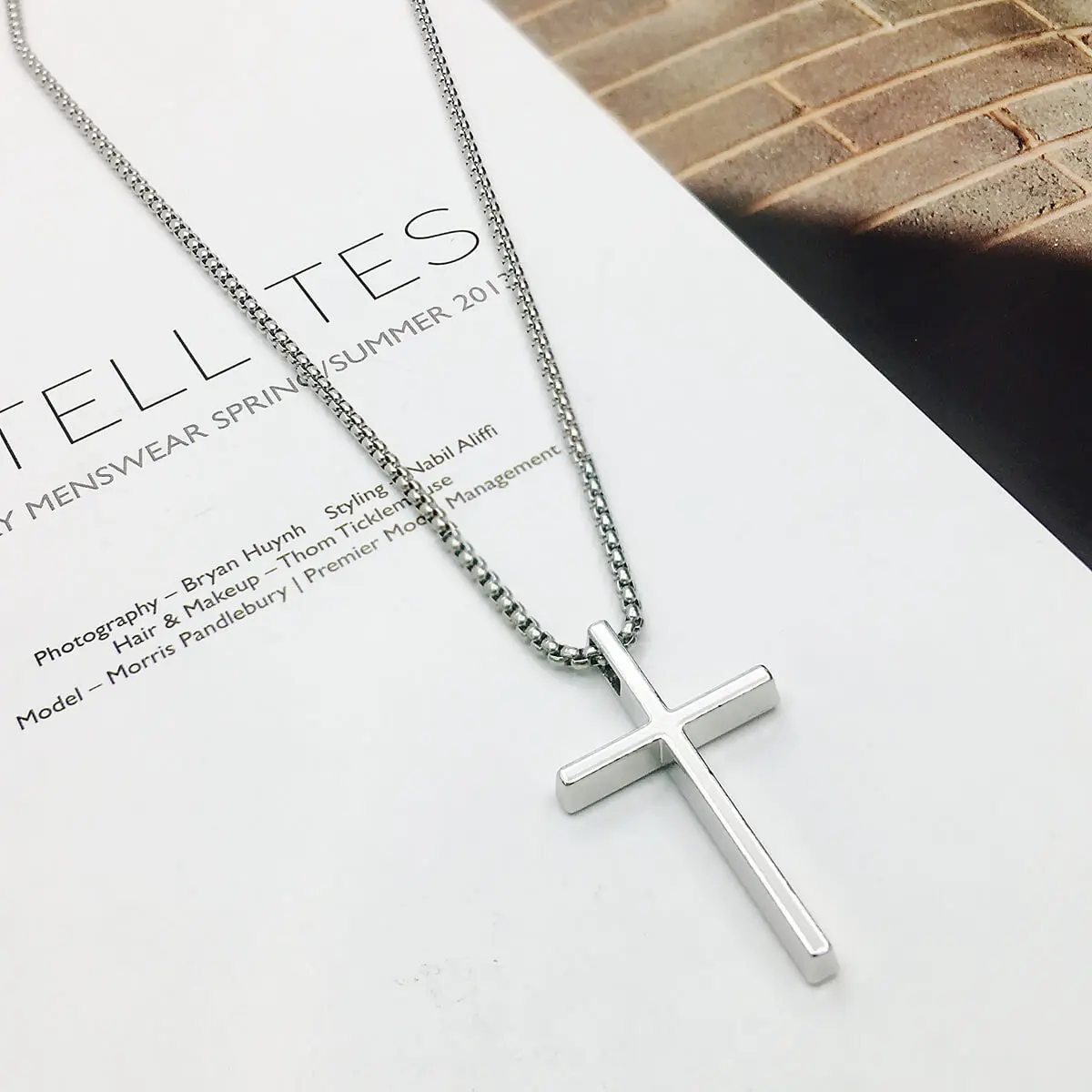 Fashion Simple Cross Pendant Stainless Steel Necklace for Men Women 24inch Long Chain Necklaces Clavicle Choker Jewelry Gift