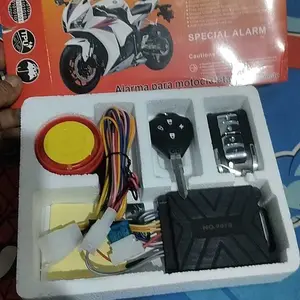【Pengiriman 1 jam】 Alarm Motor Anti Maling 12V +Remote Remot ALARM MOTOR 12 V BISASTARTER 2 REMOTE ANTI MALING SENSORGETAR ALARM ALARM MOTOR V12 BISA STARTER 2 REMOTE ANTI PERAMPASAN SENSOR GETAR SET - Universal Honda Yamaha