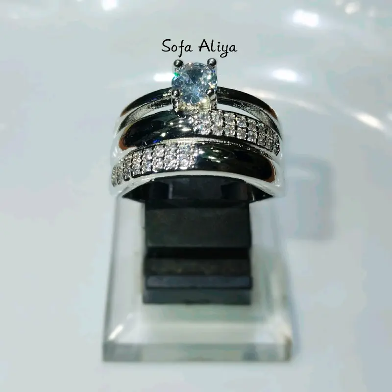 Cincin Perak dengan Zircon - Ukuran Rings HK No. 17 1