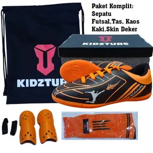 KIDZTUBS Sepatu Futsal Anak Paket Komplit Sepatu Futsal Tas Skin Deker Kaos Kaki Usia 6-10 Tahun Size 28 29 30 31 32 33 34 35 36 37 KDZ17431110125