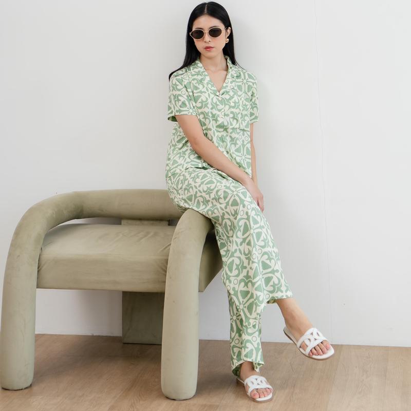 I Look Daily Lucy One Set Setelan Baju Panjang Wanita Kulot Rayon Motif Celana Atasan Santai Tangan Pendek 4