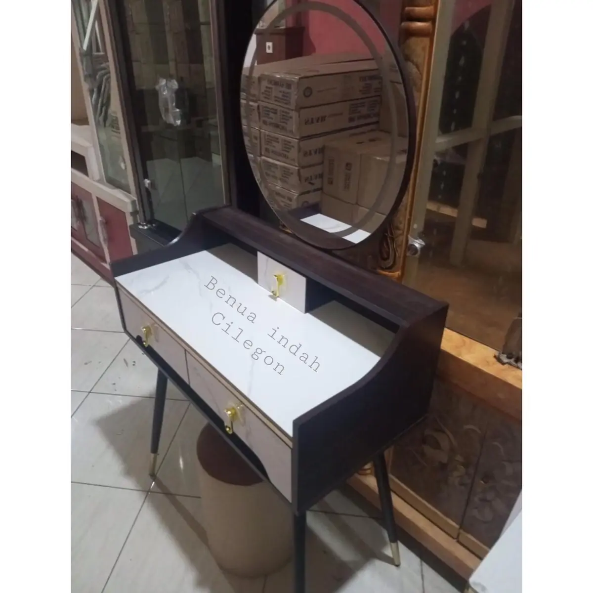 Meja Rias Lampu bulat/ Lampu LED