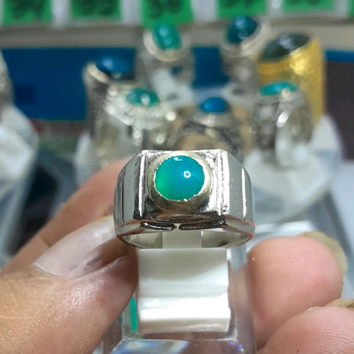 natural cincin batu bacan.