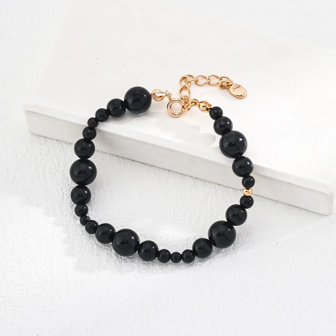 Trendy Black Onyx Bracelet, with delicate black beads and golden accessories, a charming choice for young women's wrists, a must - have for attracting attention van cleef  bracelets