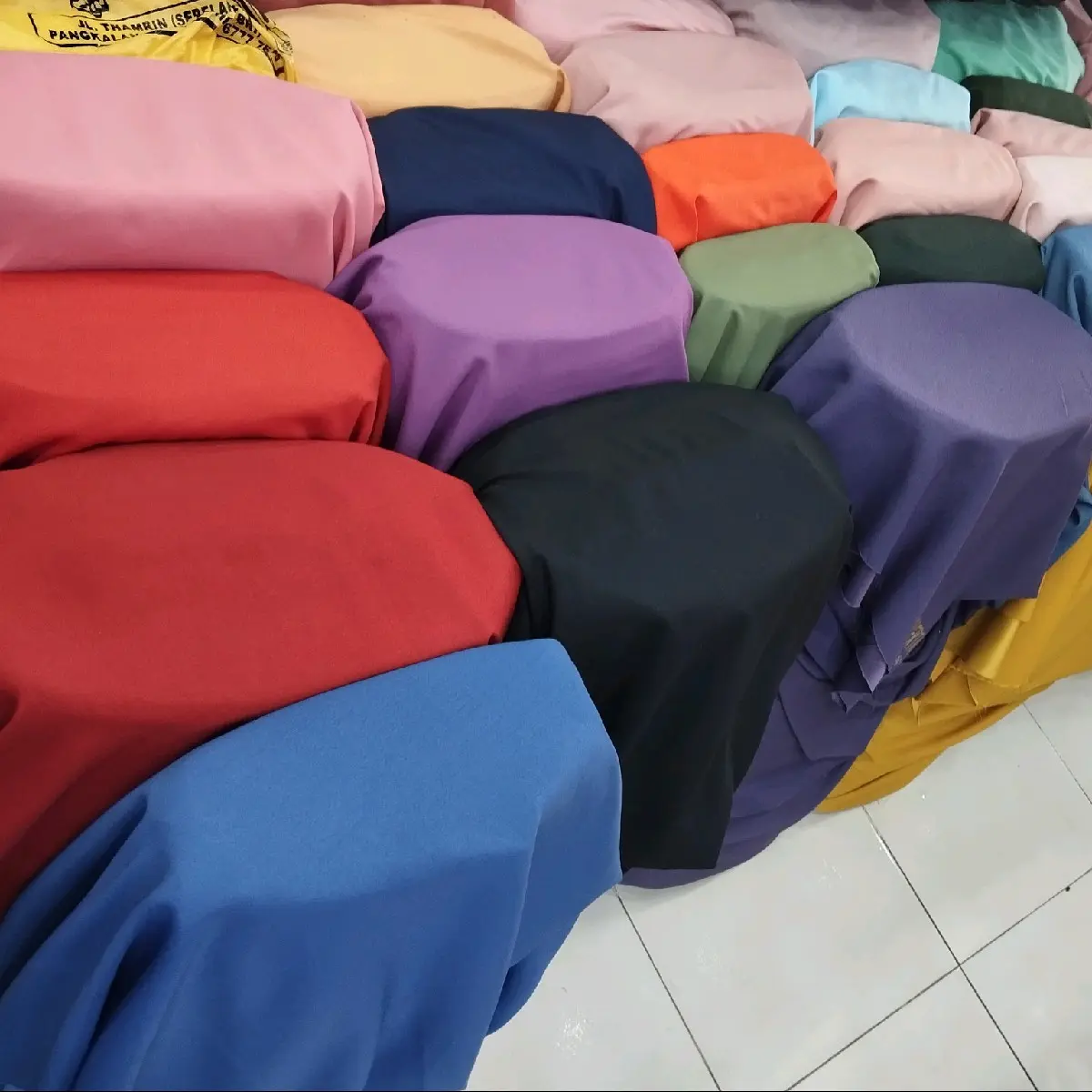 Bahan Kain Roberto Cavali