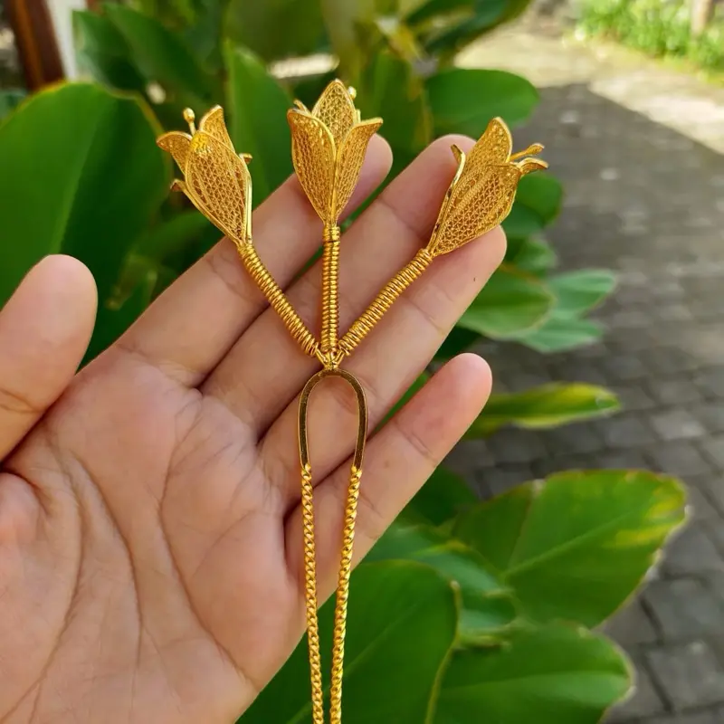 Cucuk Dan Bros Cempaka Kendari Tembaga Lapis Emas Handmade Cucuk Dan Bros Cempaka Kendari Tembaga Lapis Emas Handmade