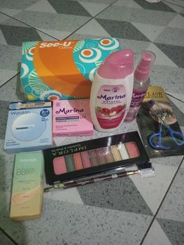 Product Review of MARINA Compact Powder UV Brighten Up Bedak Padat 12gr Peach Wajah from N**a 1