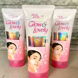 Glow & Lovely Multi Vitamin Facial Foam 100gr