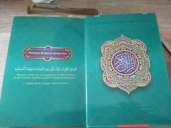 Product Review of Al-Quran Viral At-Tajwid A5 [SEDANG] Plus Terjemah from g**2 1
