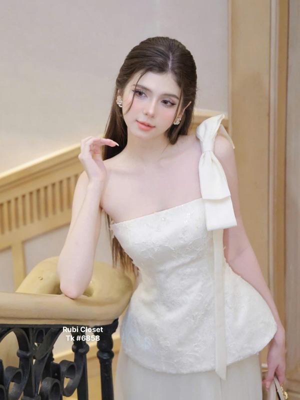 Sét đồ xinh cho nữ cúp ngực 1 nơ vai cao cấp hàng đẹp áo dạ kim sa chân váy lưới màu trắng kem chuẩn mẫu shop HN DESIGN