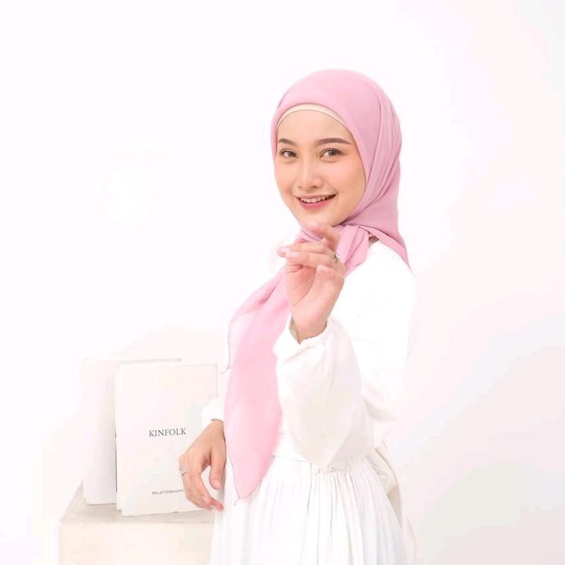 Kerudung Wanita Segiempat Bella Square Premium - Basic, Muslim Nyaman 2