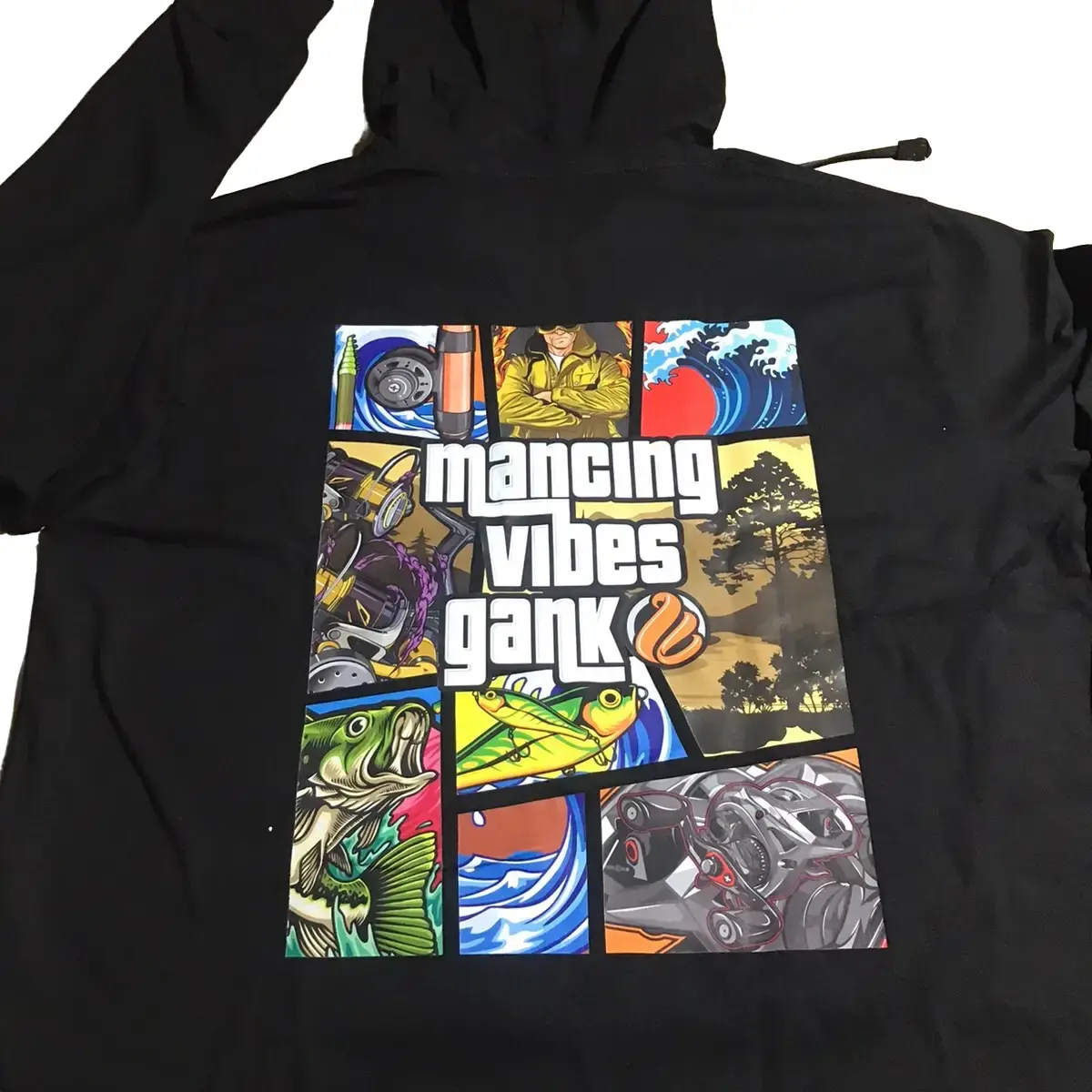 [ PROMO SPESIAL ] Kaos Hoodie Mancing Vibes GTA Bahan Katun Combed 24s Premium Lokal Distro Pria Keren Hitam Baju Lembut Free Stiker & Box Pancing Mini Lengan Panjang