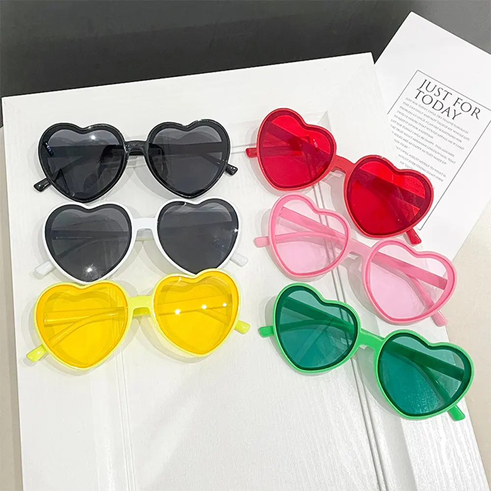 New style thick heart sunglasses, fashionable men's and women's anti-UV sunglasses, outdoor leisure sunshade love glasses
