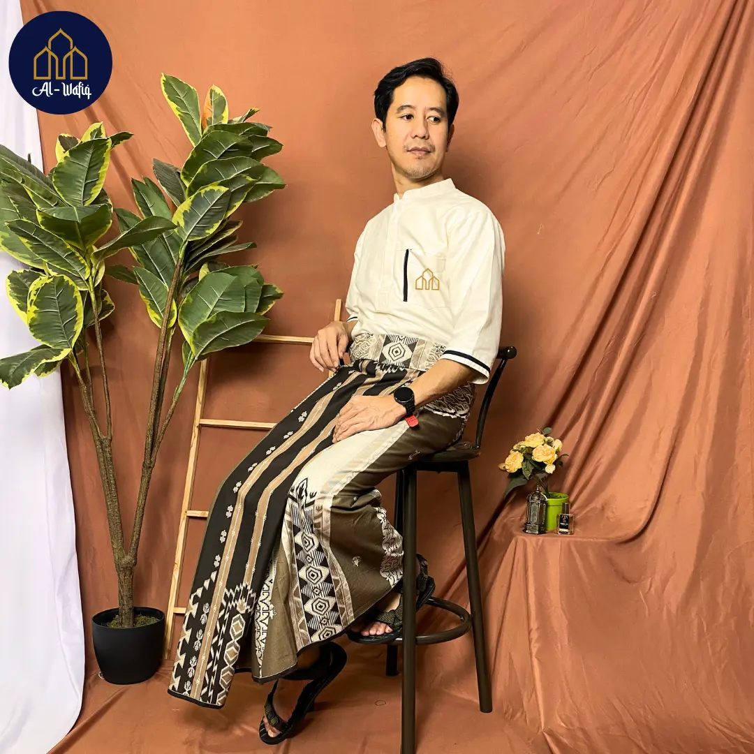Sarung Tenun Al-Wafiq Bahan Katun Motif Batik Songket Pria Dewasa Santri Muslim Kain Hitam