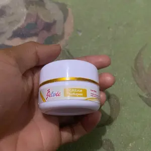 krem kelupas jilvie cocok untuk kulit badak hitam