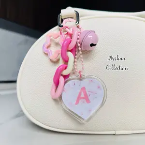 Arshaa Collection Gantungan Huruf Alphabet Bag Charm Keychain Abjad Akrilik dengan Desain Hati