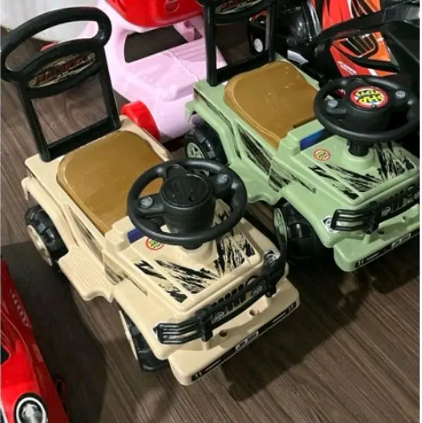 Mobil Mainan JR 551 Bisa Di Naikin Cowok Beraneka warna Set Hadiah Plastik 8