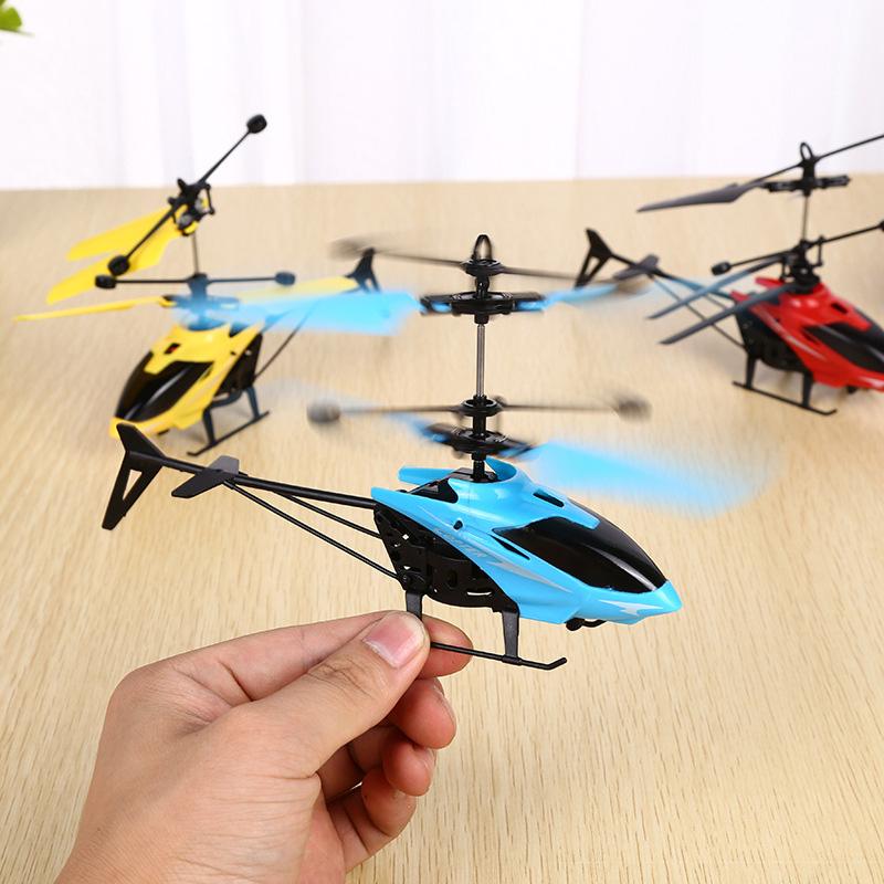Product Introduction of Helicopter Infrared Sensor Suspension Induction Aircraft Handle Remote Control Outdoor RC Toys For Boys Christmas Gifts 16