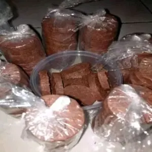 2 bks Terasi udang  asli madura super enak & gk bau amis. harga termurah. sambal