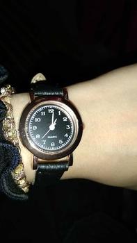 Product Review of Jam Tangan Wanita, Dail Bulat Kecil, Gaya Retro, Tali Kulit Kasual, Pergerakan Kuarza from M**ᴾ 0