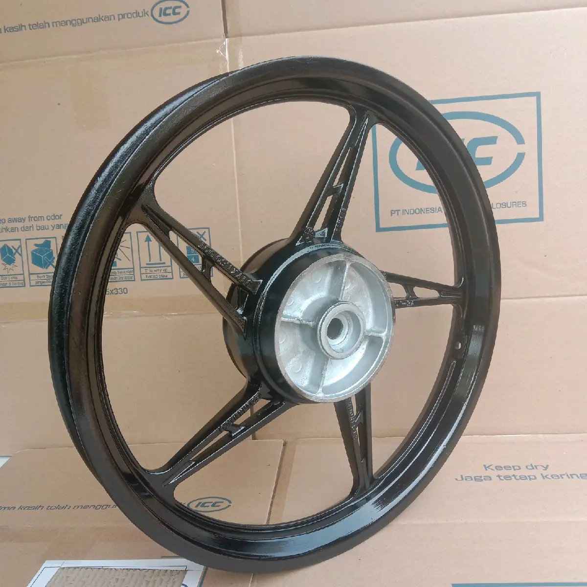 Velg Pelk Pelek Racing Belakang Motor Yamaha Jupiter Mx Old / Vega Zr / Vega New