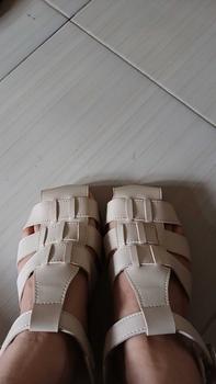 Product Review of Le Bianca ALY 21-0900 Sepatu Sendal Wanita Flat Sandal Army from H**a 2
