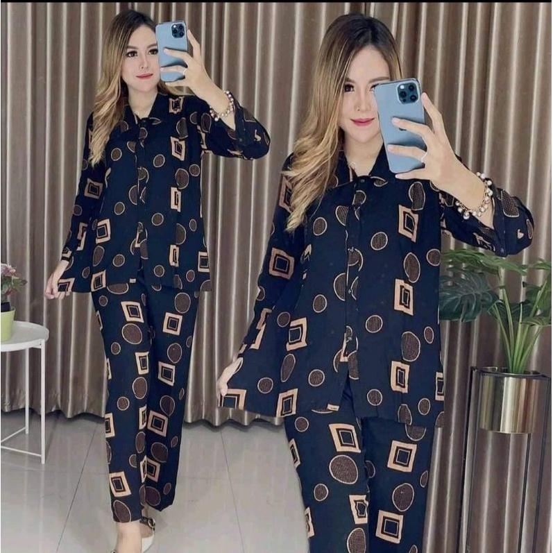 SETELAN RAYON KEMEJA ONE SET CP WANITA SETELAN MOTIF SETELAN BAHAN RAYON SUPER ADEM UNTUK GAYA SEHARI-HARI UKURAN STANDAR & JUMBO Nyaman SETELAN LENGAN  Panjang