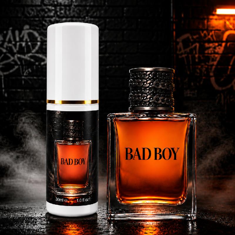Nước hoa nam BAD BOY – “cái tên” ngầu, hương thơm tươi mới và thoáng nhẹ với nốt gỗ cay ấm, lưu hương lâu dài. Dung tích 30 ml nhỏ gọn, phù hợp khi đi làm, du lịch hoặc hẹn hò, giúp tăng thêm sự thu hút cho người đàn ông.