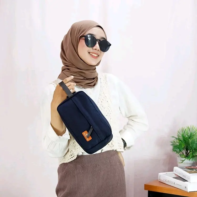 Tas Kosmetik Wanita Kanvas untuk Make Up 0