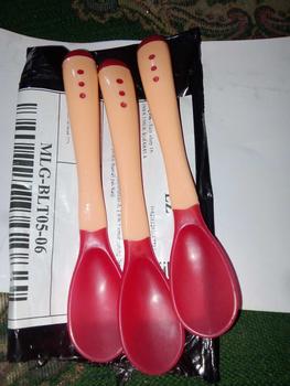 Product Review of 3pcs Sendok Bayi Dengan Sensor pengatur suhu R-31 Garpu from E**h J**e 0
