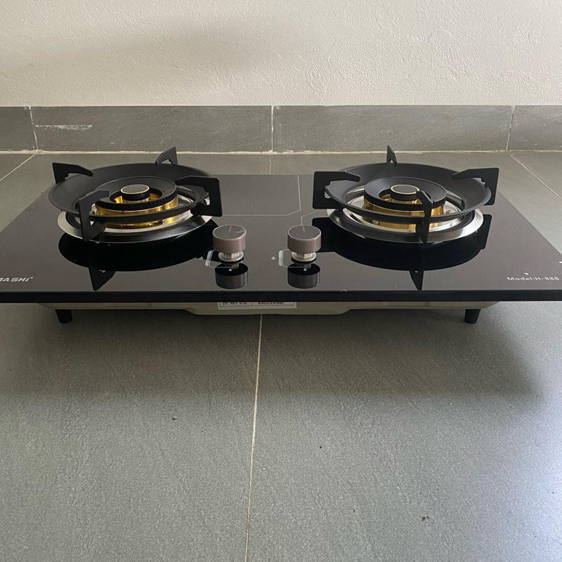  Bếp gas âm Hamashi H888 đánh lửa Magneto   cơ  mặt kính dày được bo viền chống va đập kiềng chắn gió 