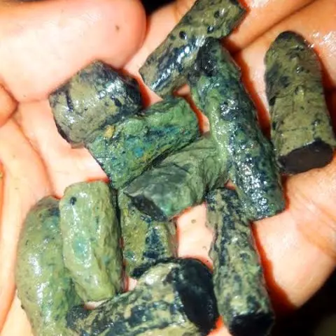 BONGKAHAN 1/2 kg  kalimaya sempur ruyung natural ranting small size
