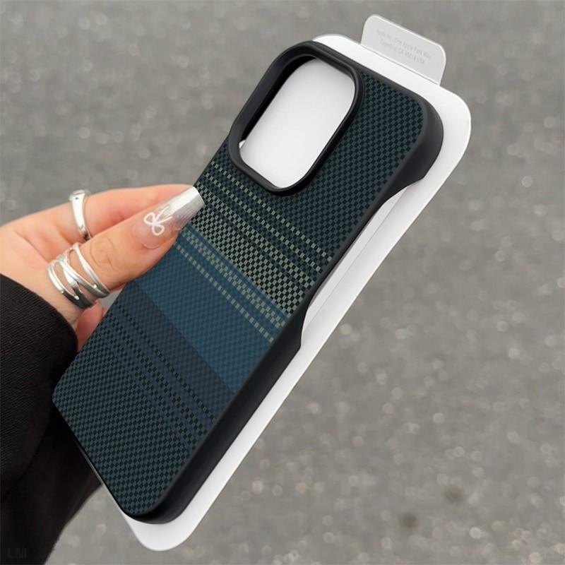 Ốp bảo vệ silicon không viền với thiết kế lưới pixel, cá tính và sáng tạo, phù…