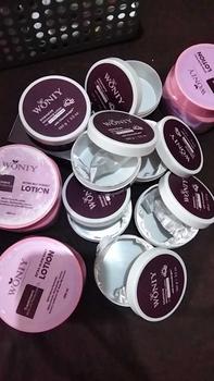 Product Review of WONIY LOTION (siang & malam) lotion strong BPOM NIACINAMIDE ALPHA ARBUTIN from V**9 0